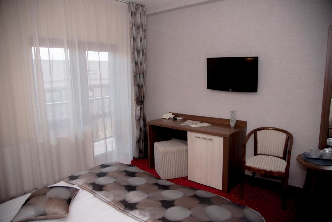 Отель Hotel Stefani Сибиу