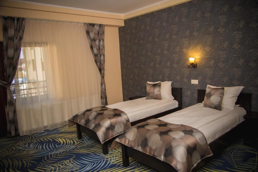 Отель Hotel Stefani Сибиу