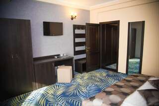 Отель Hotel Stefani Сибиу Семейный люкс с 2 спальнями-20